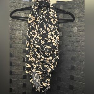 Women's Lands' End 1 Piece Blk Gold Swimsuit Sz 6,Halter Neck slimming middle